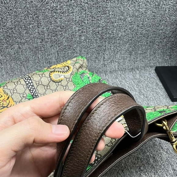 100% Authentic Gucci GG Supreme Bengal Tote Bag - Picture 6 of 16